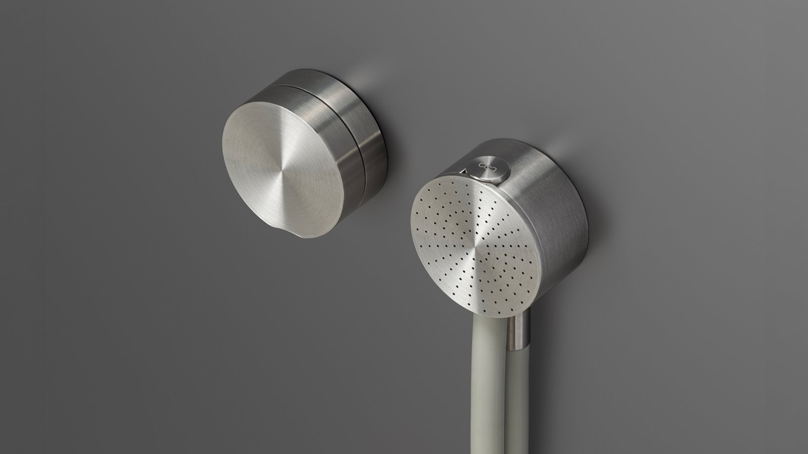 Душевая зона с панелями управления Giotto от Cea Design