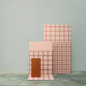 Плитка Betty Set от Mutina с графическим элементом