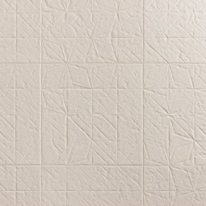 Поверхность керамогранита Folded от Mutina с рельефом сложенной бумаги