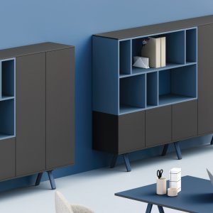 Бенч на шесть человек из программы Lay с белым светильником из MDF