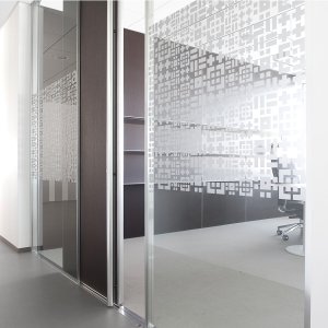 Одинарное остекление со скрытым профилем www.60 от Archiutti
