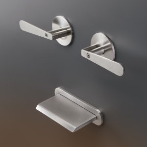 Классическая коллекция смесителей Lutezia от Cea Design с аксессуарами