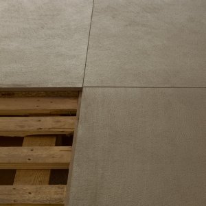Координированный плинтус Déchirer от Mutina