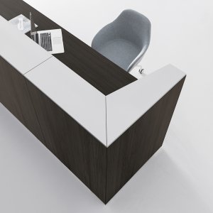 Топ для посетителей в цвете умбра на стойке Qubo, DVO Office
