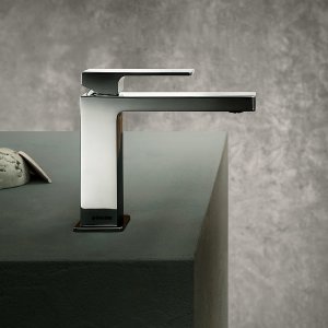 Образец отделки Deep Black PVD из коллекции Mint Fantini