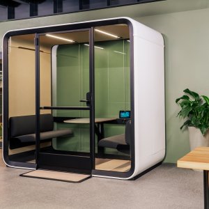 Звукопоглощающие панели из ПЭТ в кабине Framery Four