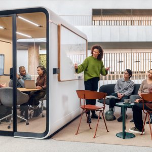 Переговорная Framery Six в бизнес-центре класса А
