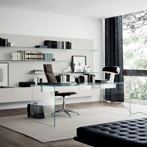 Металлическая балка под столешницей Air Desk из сатинированной стали
