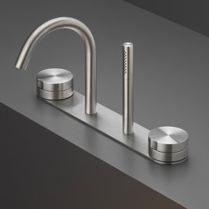 Giotto от Cea Design: настенный смеситель над раковиной