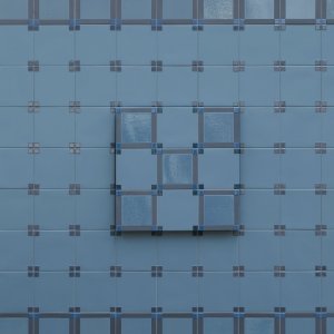 Наружная стена, облицованная Homage to the Square