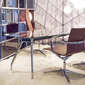 Kuna Chair в болгарском красном