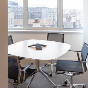 Четырёхлучевая крестовина с опорами ICF Office
