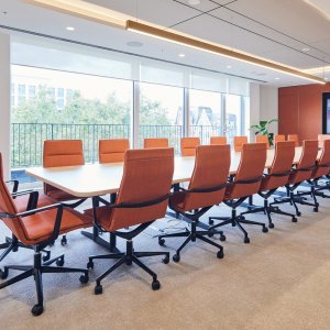 Коллекция Valea от ICF для переговорных и кабинетов