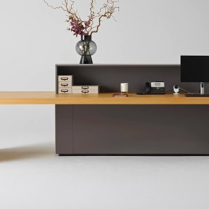 Сторона посетителя стойки Kyo Reception от Martex