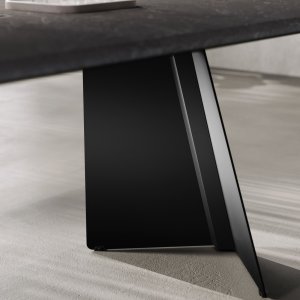 Журнальный стол Monolith с керамической столешницей Calacatta на чёрных V-опорах