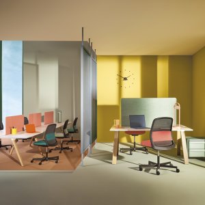 Вырез CCO с крышкой из того же ламината, что столешница, Arki-Table