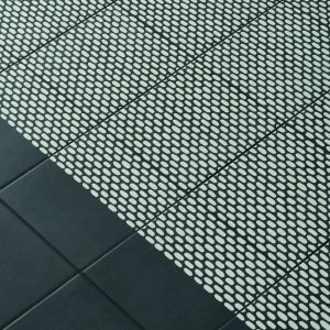 Узор Mesh Blue коллекции Tape из глазурованного керамогранита