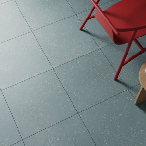 Душевая, облицованная Primavera Blu от Mutina